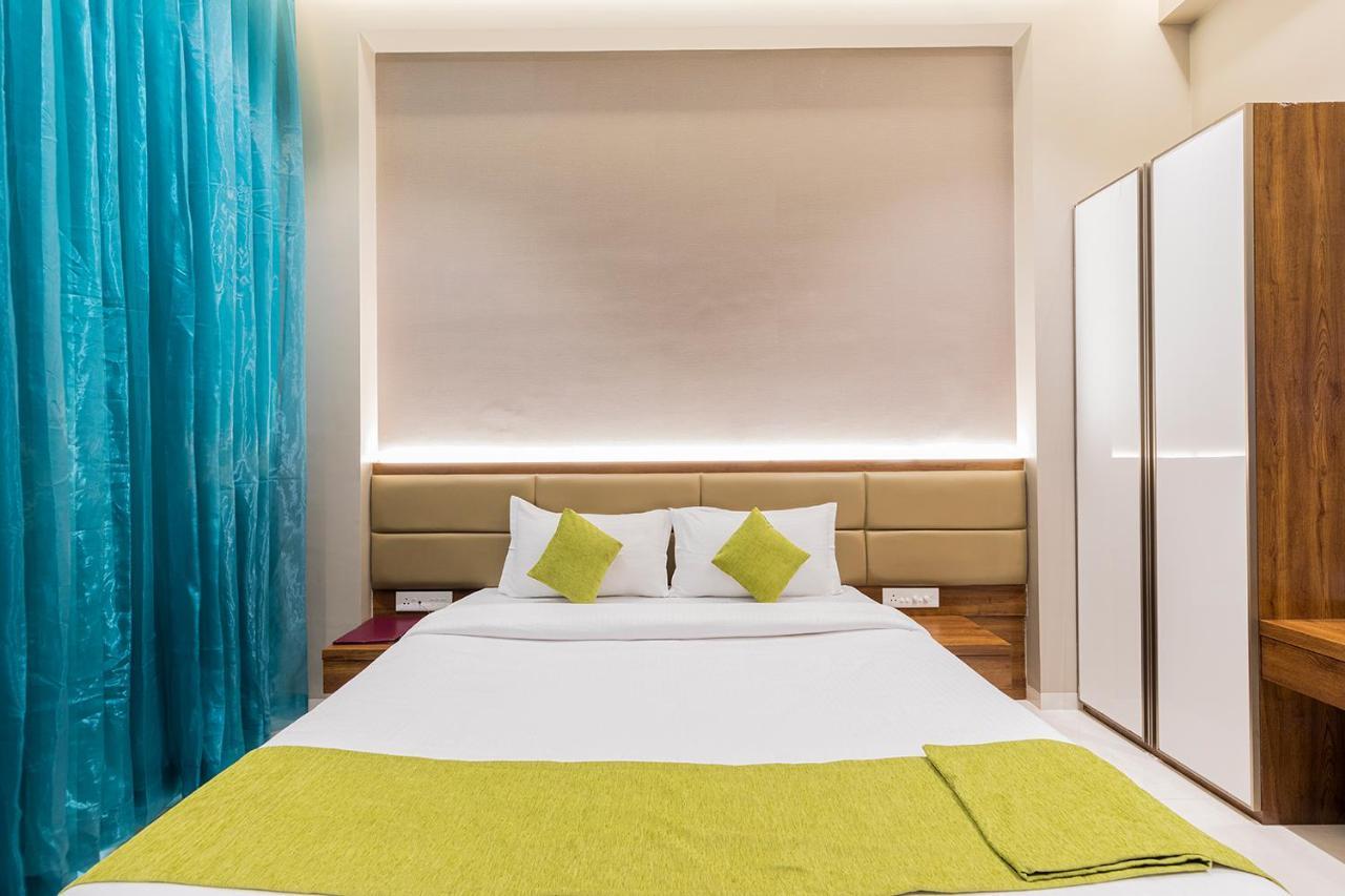 Hotel Seven Oaks Navi Mumbai Exterior foto