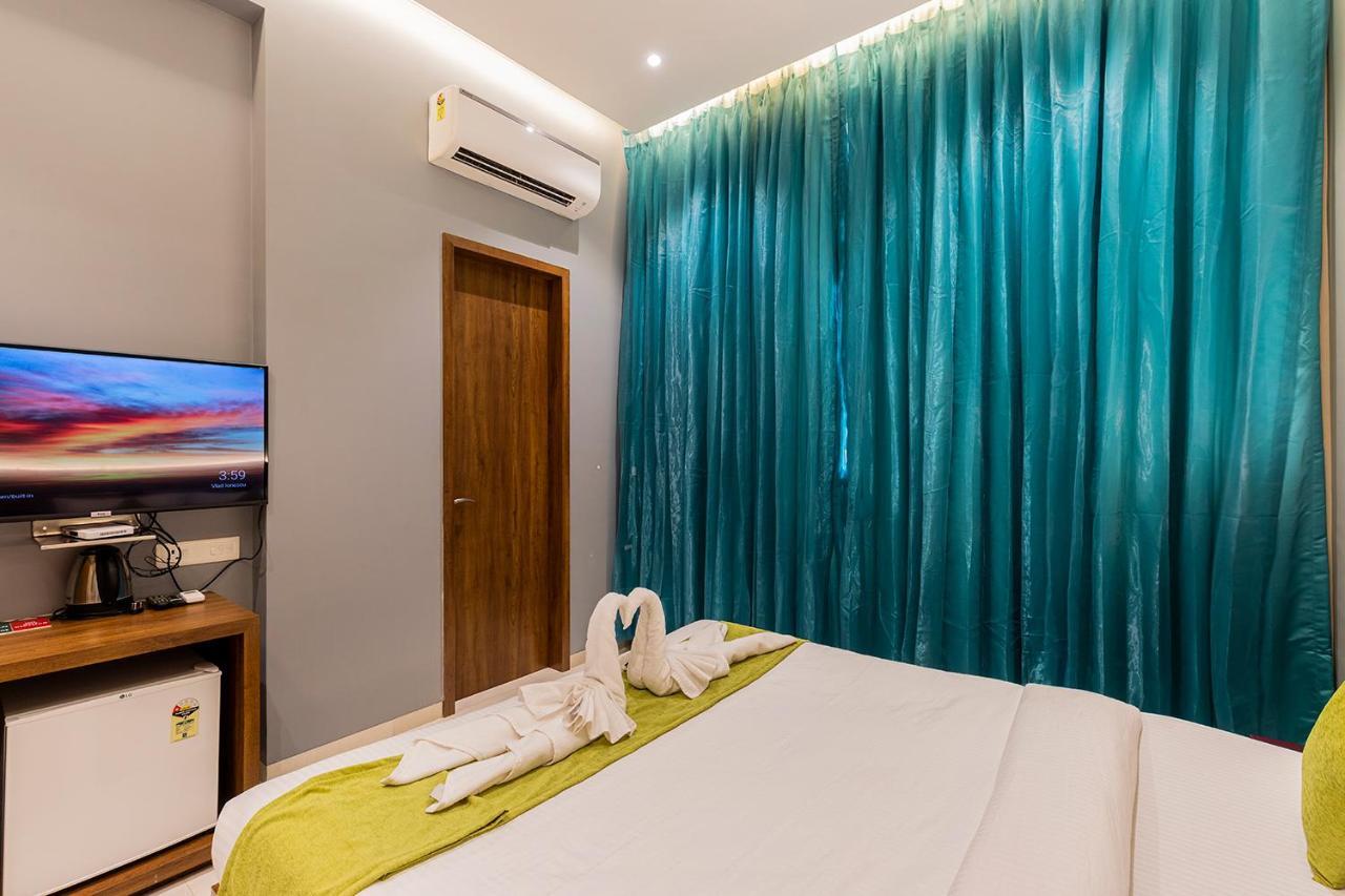Hotel Seven Oaks Navi Mumbai Exterior foto